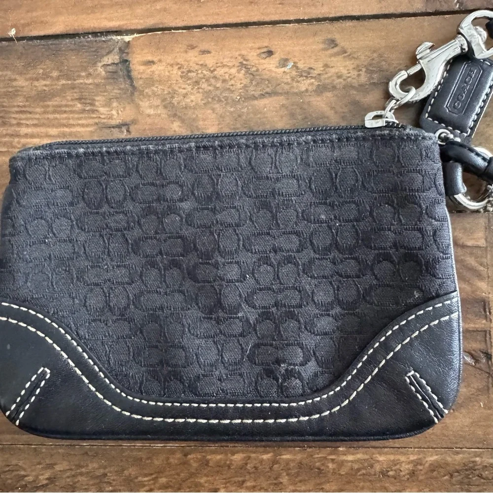 COACH Vintage‎ Y2K Leather Wristlet
